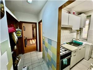 Apartament de vanzare in Sibiu- 2 camere, bucatarie separata  -Cedonia