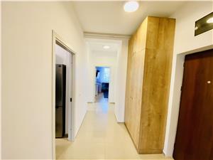 Apartament de inchiriat in Sibiu - 3 camere, 2 bai si balcon -