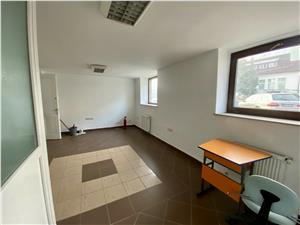 Commercial space for rent in Sibiu - 3 rooms - Central area