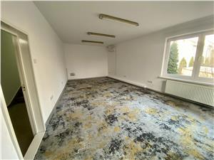 Commercial space for rent in Sibiu - 4 rooms - Central area