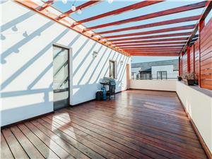 Penthouse with 3 rooms, terrace, balcony and attic - C. Arhitectilor