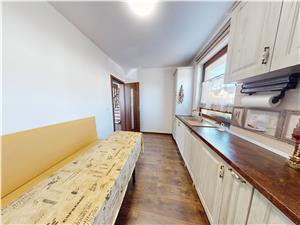 House for sale in Sibiu - 6 rooms - 161 square meters - courtyard - fu