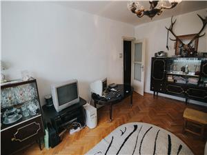 Apartament de vanzare in Sibiu - 3 camere - Central - Et 3