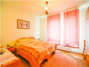 Apartament de vanzare in Sibiu - 3 camere la vila - Calea Dumbravii