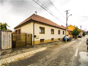 Casa de vanzare in Sibiu - complet mobilata si utilata - zona PREMIUM