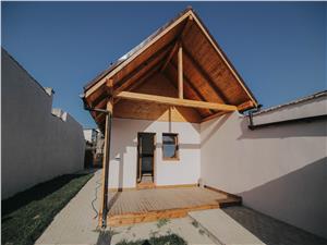 Casa individuala de vanzare in Sibiu - recent renovata - Gusterita