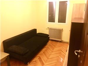 Apartament de vanzare in Sibiu - 3 camere cu pivnita zona M. Viteazu