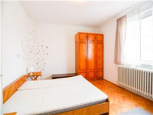 Apartament de inchiriat in Sibiu la casa- Suprafata generoasa