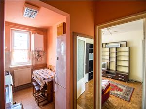 Apartament de vanzare in Sibiu-2 camere-balcon si pivnita- Zona Milea