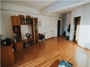 Apartament de vanzare in Sibiu, 3 camere- la cheie, imobil cu lift