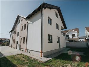 Apartament de vanzare in SIbiu - 3 Camere - Curte de 45 mp.