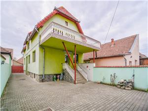 Casa de vanzare in Sibiu - 6 camere, Garaj, Pivnita, cu 550 mp Teren