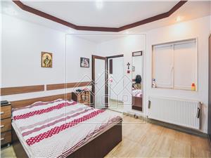 Casa de vanzare in Sibiu - mobilata si utilata - 7 camere - Piata Cluj