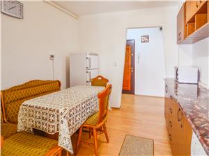 Apartament de inchiriat in Sibiu -decomandat-etaj intermediar - Strand