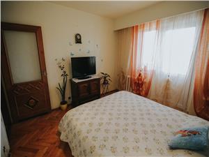 Apartament de vanzare in Sibiu - 3 camere - 2 balcoane - pivnita