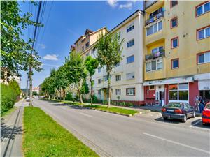 Apartament de vanzare in Sibiu - 3 camere - etaj intermediar - V.Aaron