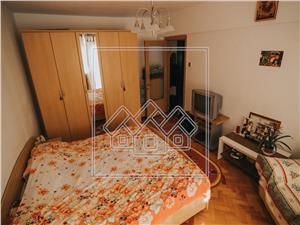 Apartament de vanzare Sibiu cu 4 camere zona Ciresica