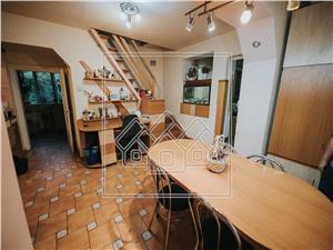 Casa de vanzare in Sibiu - Cisandie - duplex - 6 camere + pivnita