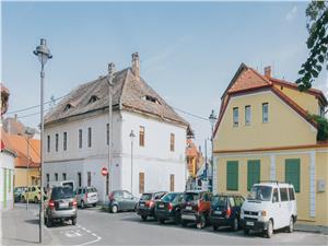 Apartament de vanzare in Sibiu - format din 3 Garsoniere- Ultracentral