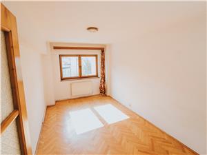 Apartament de vanzare in Sibiu - 4 camere - Etaj intermediar