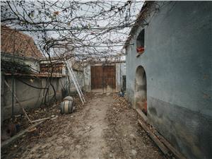 Casa de vanzare in Sibiu - sat Amnas - teren mare - casa Saseasca