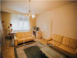 Apartament de vanzare in Sibiu la casa -2 camere- Zona Centrala