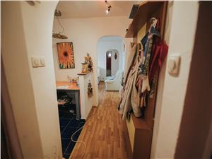 Apartament 3 camere de vanzare in Sibiu - zona Rahovei