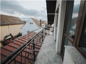 Casa indivduala de vanzare in Sibiu - 6 camere - posibilitate extinder
