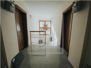 Apartament 5 camere de vanzare in Sibiu, zona si imobil DE LUX