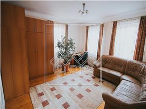 Apartament de inchiriat in Sibiu la casa - 3 camere-mobilat si utilat