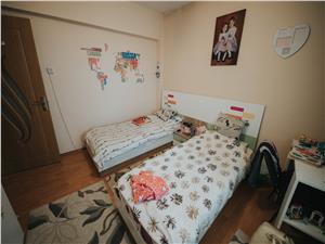 Apartament de vanzare in Sibiu - 5 camere - 4 balcoane + terasa