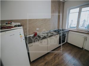 Apartament 3 camere de vanzare in Sibiu -mobilat si utilat-Z.Siretului