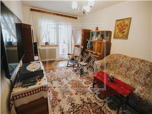 Apartament 3 camere de vanzare in Sibiu, Valea Aurie, decomandat
