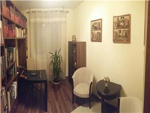 Apartament 3 camere de vanzare in Sibiu-Mihai Viteazul, langa biserica