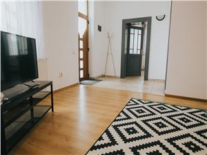 Casa de vanzare in Sibiu - 4 camere si 2 bai - Zona Centrala