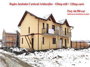 Casa 4 camere de vanzare in Sibiu, curte amenajata