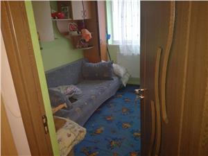 Apartament de vanzare Sibiu -3 camere- zona Cedonia-