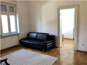 Apartament cu 3 camere de vanzare in Sibiu - zona Centrala