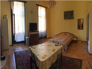 Apartament de vanzare in Sibiu zona Piata Mare ideal regim hotelier