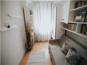 Apartament de vanzare in Sibiu-3 camere-etaj intemediar-Zona Rahova