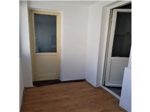 Apartament de inchiriat in Sibiu - 2 camere si 2 balcoane -Z. Centrala