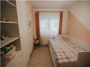 Apartament de vanzare in Sibiu - Selimbar - 3 camere si pod