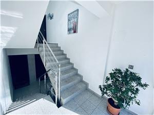 Apartament 3 camere de vanzare in Sibiu, mobilat de lux, cu gradina