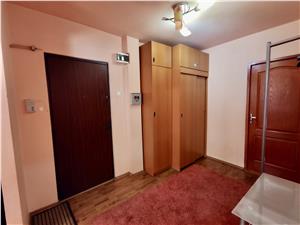 Apartament 3 camere de vanzare in Sibiu, etaj 1 - cu pivnita