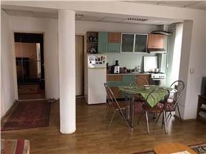 Apartament 3 camere de vanzare in Sibiu - Hipodrom