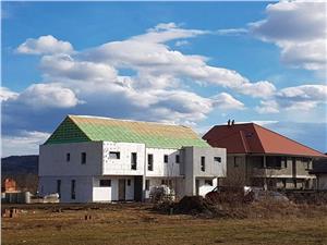Casa de vanzare Sibiu -Triplex- curte proprie si design modern