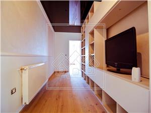 Apartament de vanzare in Sibiu - tip penthouse - nou si decomandat