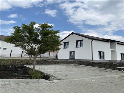 Casa de vanzare in Sibiu - individuala - cartier de case
