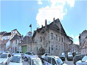 Casa de vanzare in Sibiu- zona ULTRACENTRALA -pretabil pensiune