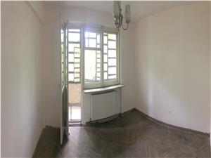 Apartament de vanzare in Sibiu, 3 camere, 75mp + 200mp gradina